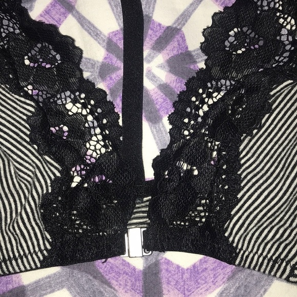 3 Bralettes - Picture 5 of 12